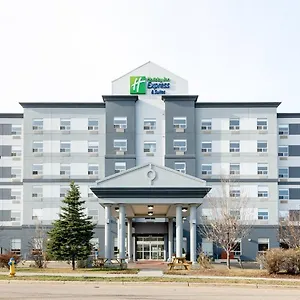 Express & Suites-edmonton South By Ihg Hotel